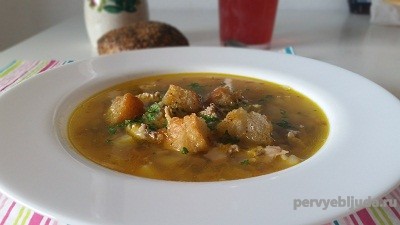 гороховый суп со свиными ребрышками