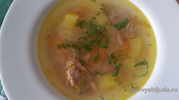 суп из консервированного тунца