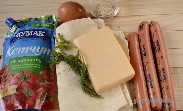 Сосиска в лаваше с сыром и помидорами — рецепт с фото пошагово