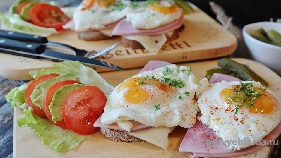 Бутерброды с яичницей — подборка самых вкусных и оригинальных!