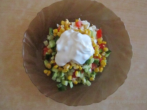 заправляем салат