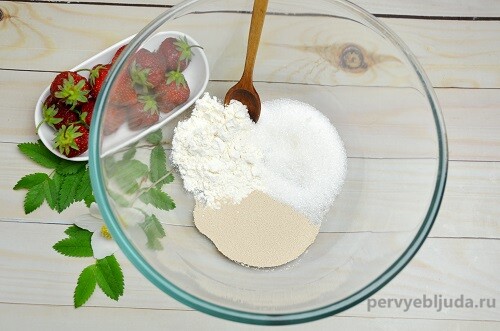 дать по шаговое описание тройного королевского кулича к пасхе. Смотреть фото дать по шаговое описание тройного королевского кулича к пасхе. Смотреть картинку дать по шаговое описание тройного королевского кулича к пасхе. Картинка про дать по шаговое описание тройного королевского кулича к пасхе. Фото дать по шаговое описание тройного королевского кулича к пасхе