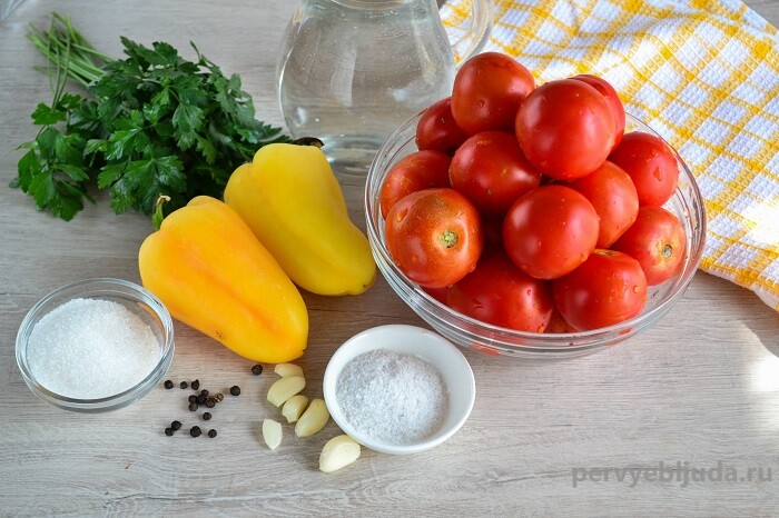 ингредиенты для маринования помидор