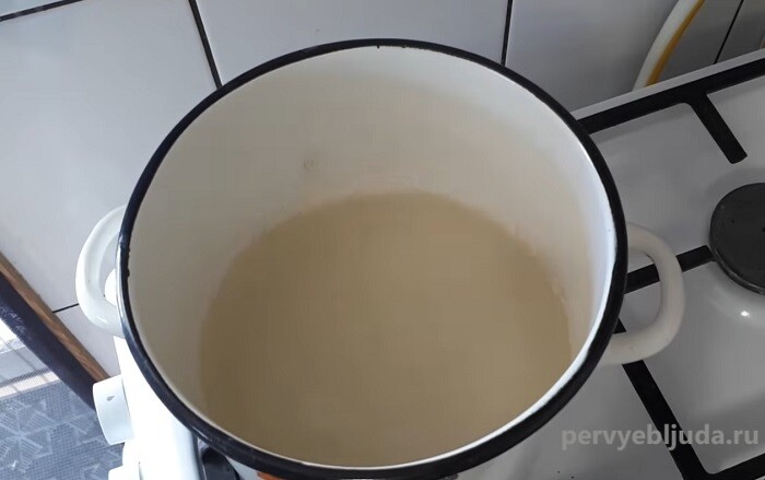 лучок маринованный на зиму целиком рецепт. %D0%BC%D0%B0%D1%807. лучок маринованный на зиму целиком рецепт фото. лучок маринованный на зиму целиком рецепт-%D0%BC%D0%B0%D1%807. картинка лучок маринованный на зиму целиком рецепт. картинка %D0%BC%D0%B0%D1%807. Большой урожай – это всегда хорошо. Даже если это урожай лука. И даже если это урожай очень мелкого лука! Что можно сделать с мелочью? Отобрать самый подходящий для посадки в следующем году (или даже под зиму, для более раннего урожая), а оставшийся замариновать. Маринованный лук на зиму – это самое простое, что можно приготовить из этого жгучего красавца.