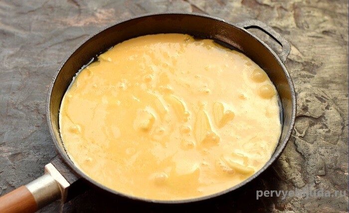 шарлотка с яблоками лучший рецепт на сковороде. Смотреть фото шарлотка с яблоками лучший рецепт на сковороде. Смотреть картинку шарлотка с яблоками лучший рецепт на сковороде. Картинка про шарлотка с яблоками лучший рецепт на сковороде. Фото шарлотка с яблоками лучший рецепт на сковороде
