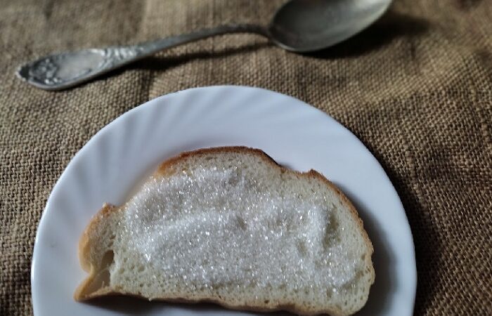 хлеб с сахаром
