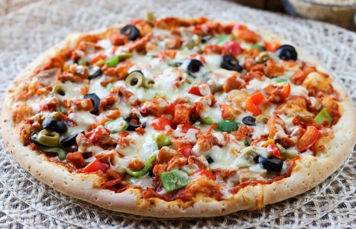 Тесто для пиццы — 3 вкусных рецепта