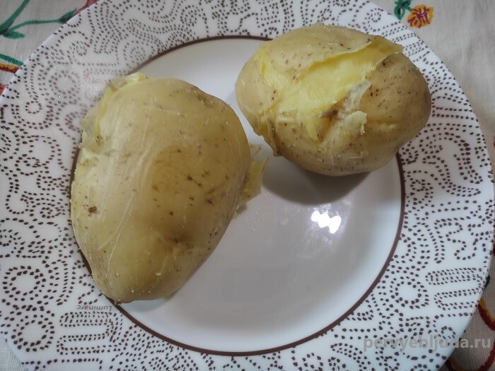 отварной картофель к селедке
