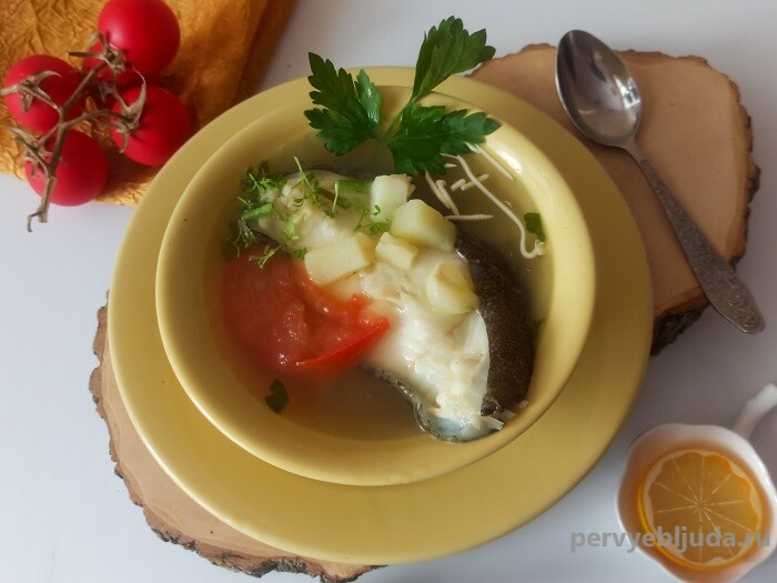 Рецепт ростовской ухи с помидорами и сливочным маслом