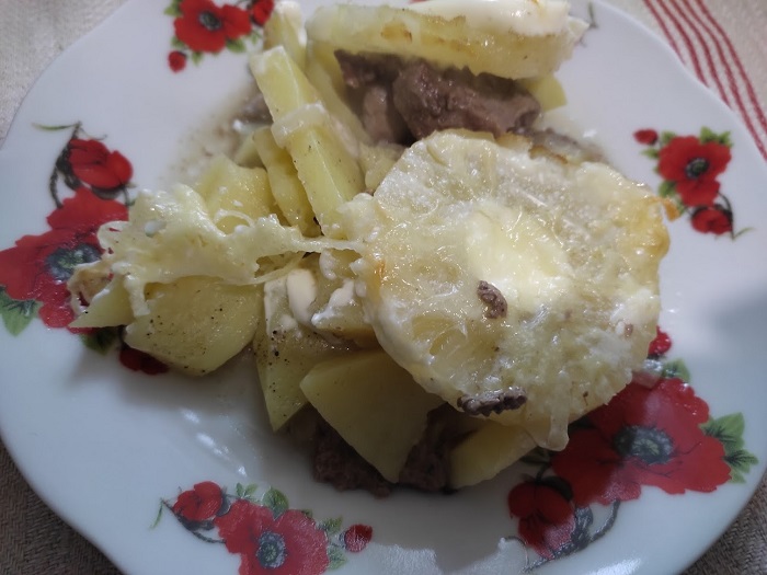 запеченная свинина с картофелем и ананасом
