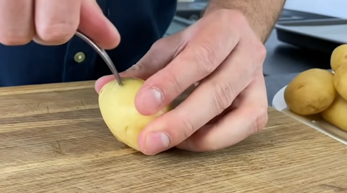 протыкаем картофель