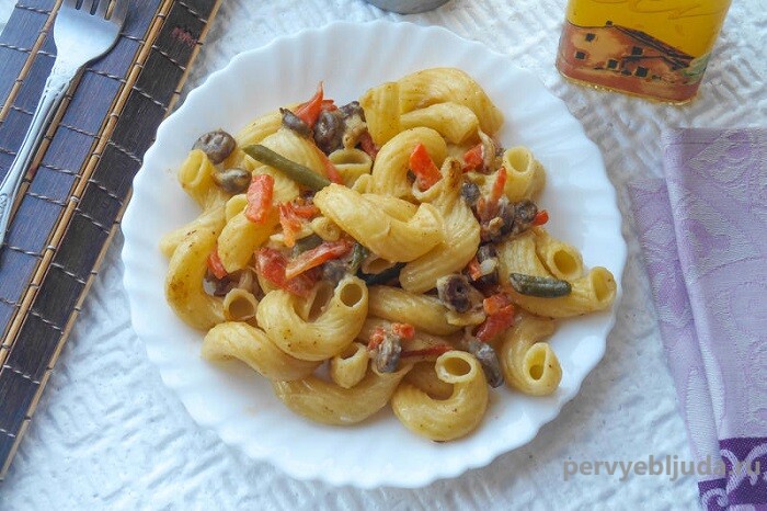 Итальянская паста каватаппи с куриными сердечками и спаржевой фасолью — вкусный обед!