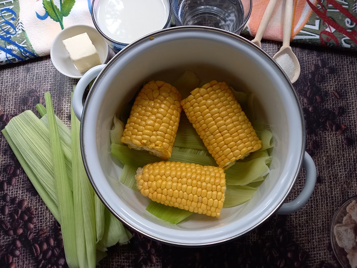 кукуруза в кастрюле