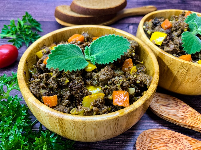 тушеный фарш с овощами