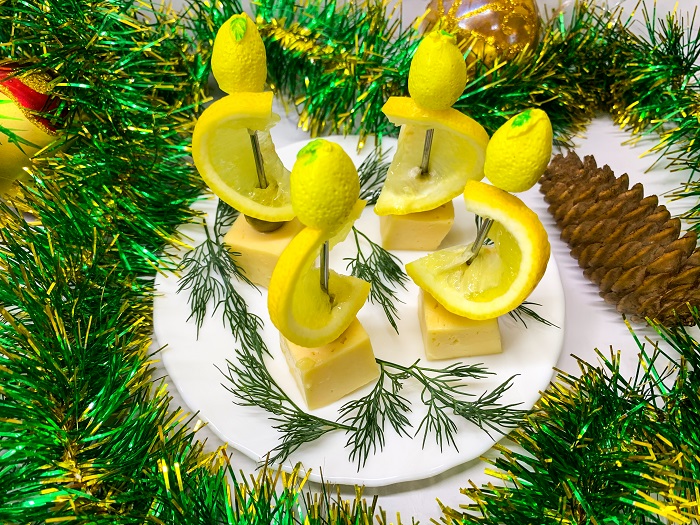 новогодние канапе с лимоном