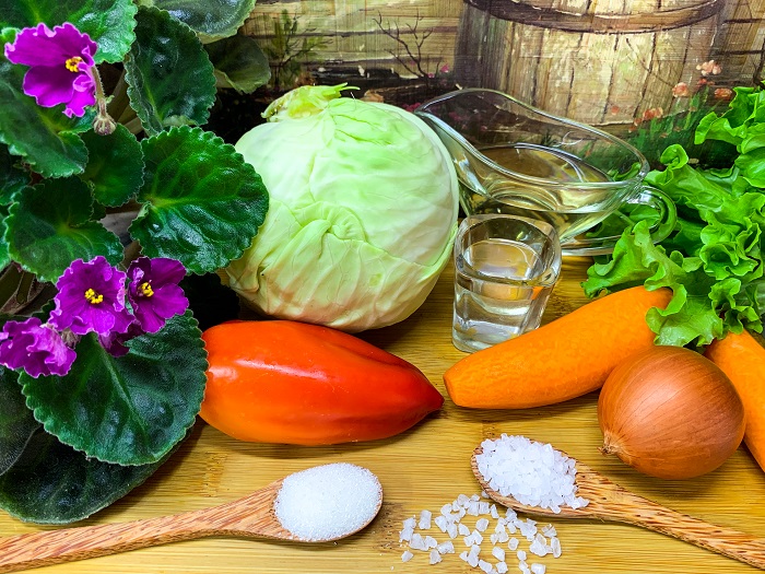 ингредиенты для салата из капусты на зиму