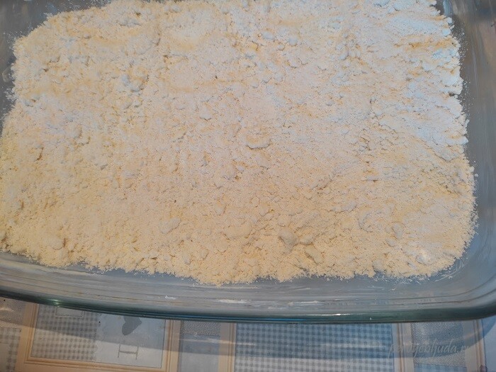 делаем песочный слой пирога