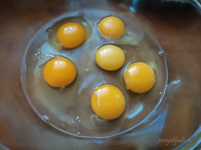 яйца для бисквита