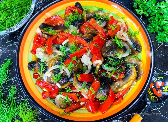праздничная закуска из болгарского перца с грибами