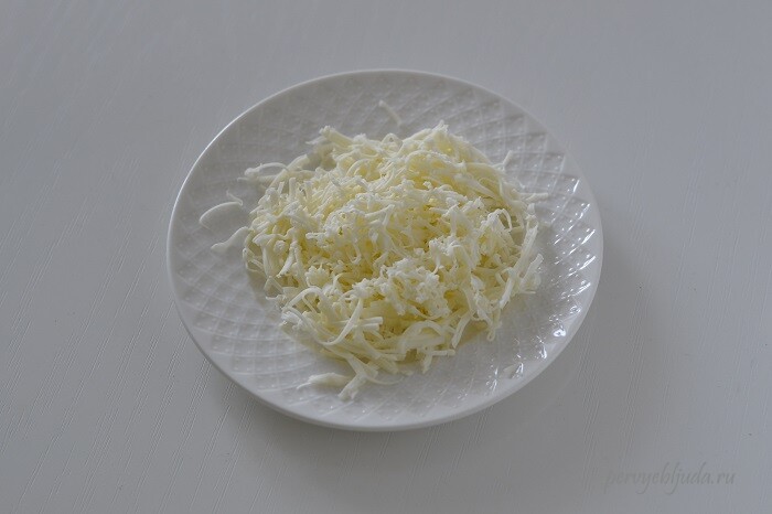 натертый плавленый сыр