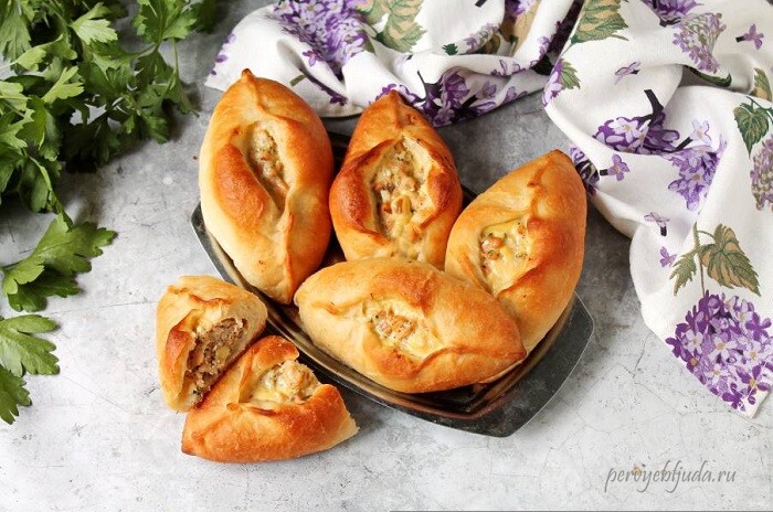 расстегаи с рыбой